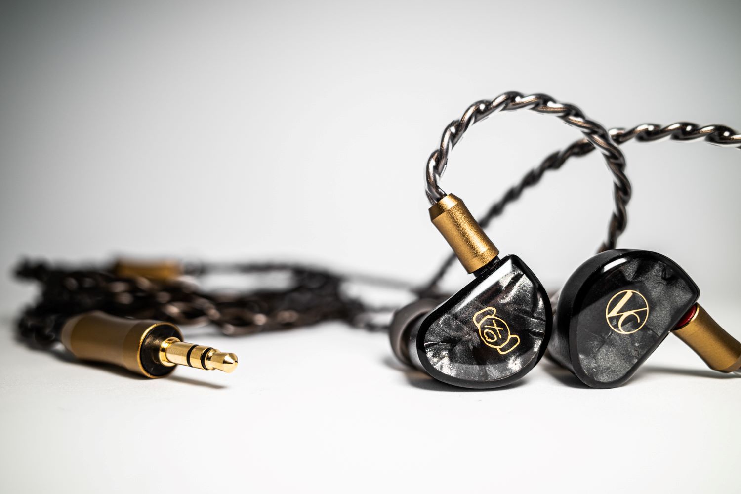 ご好評につき再登場！【GW限定】有線ピヤホン3(1.8m版)ご購入で選べる